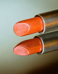 Sempre un rossetto da damigella d'onore